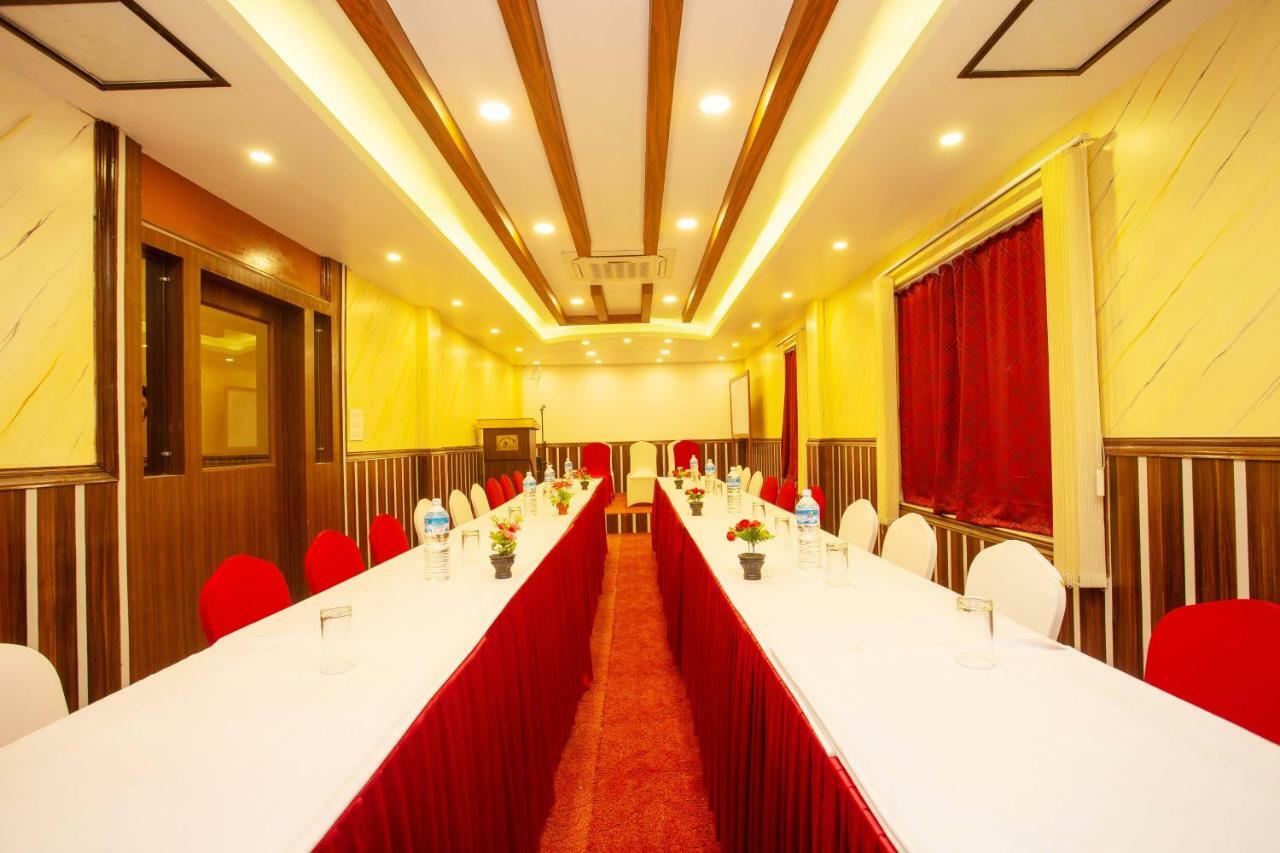Hotel Iceland Pokhara Exterior photo