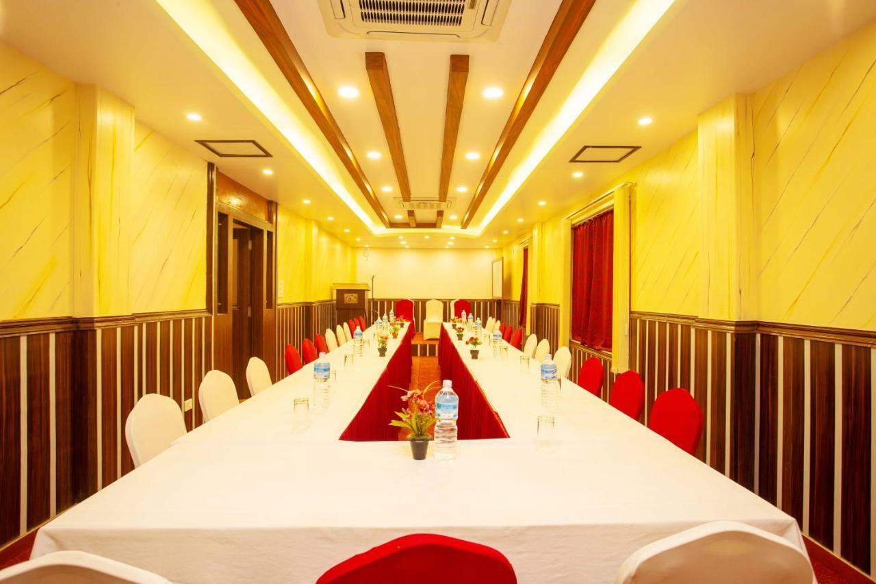 Hotel Iceland Pokhara Exterior photo