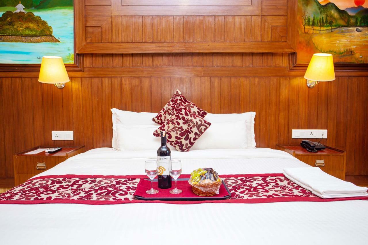 Hotel Iceland Pokhara Exterior photo